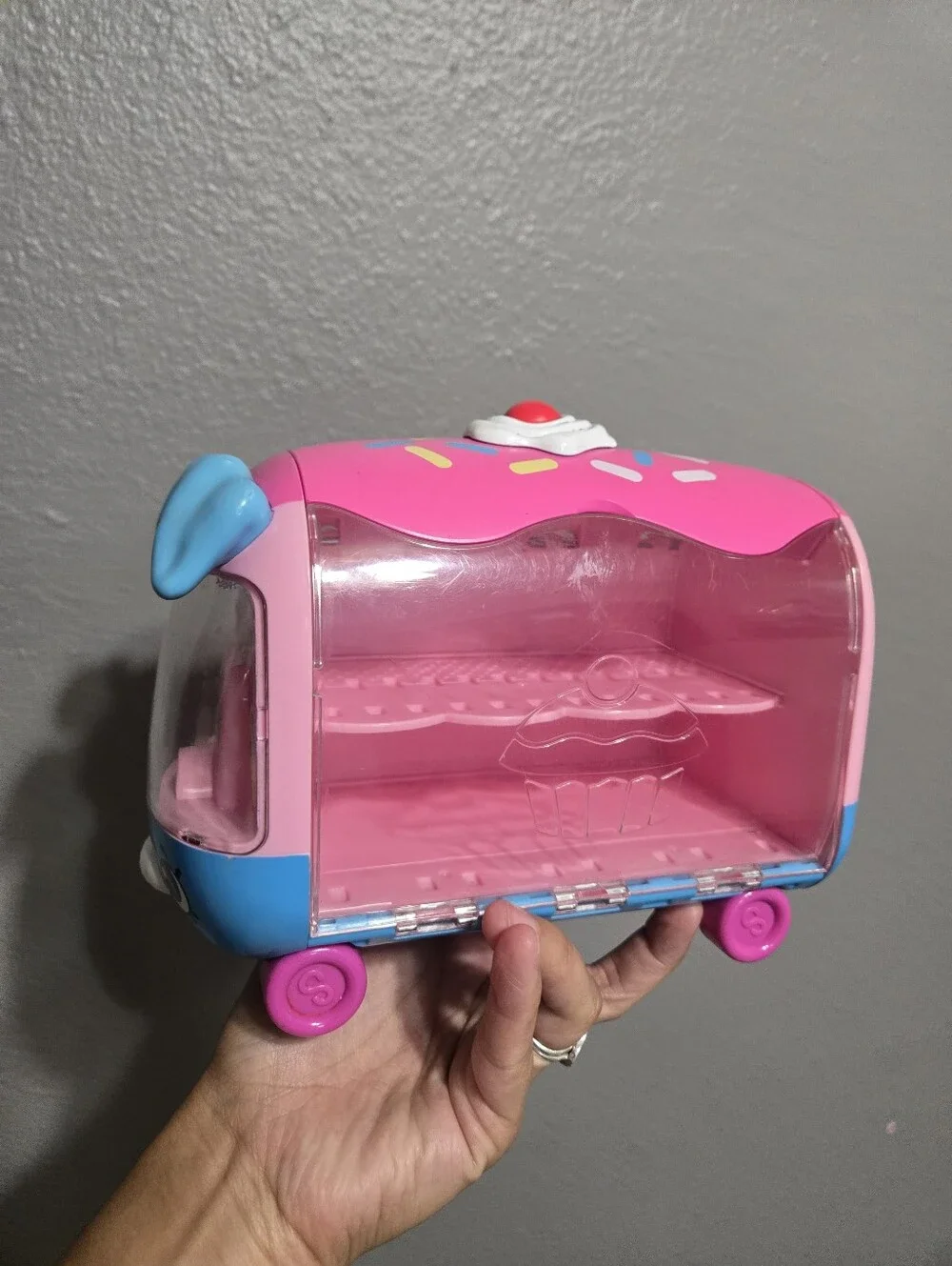 Shopkins Cupcake Truck & Mini Car Bundle